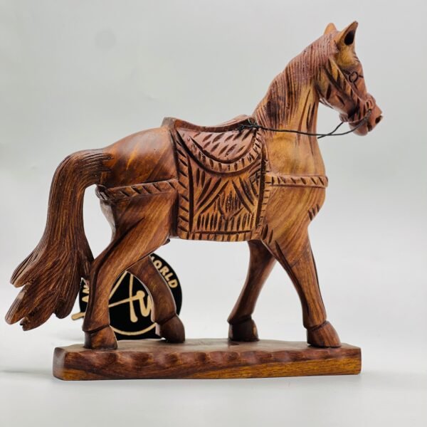 08409F72-87C4-47C7-AF3F-67A825074498 Wooden Horse